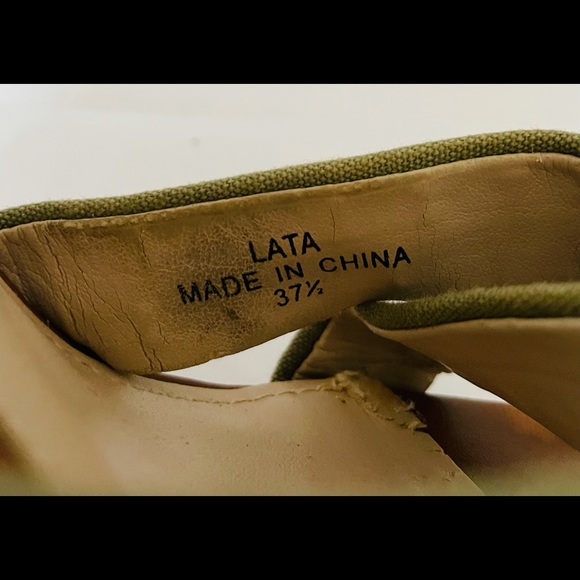 French Connection Wedges - Picture 7 of 7